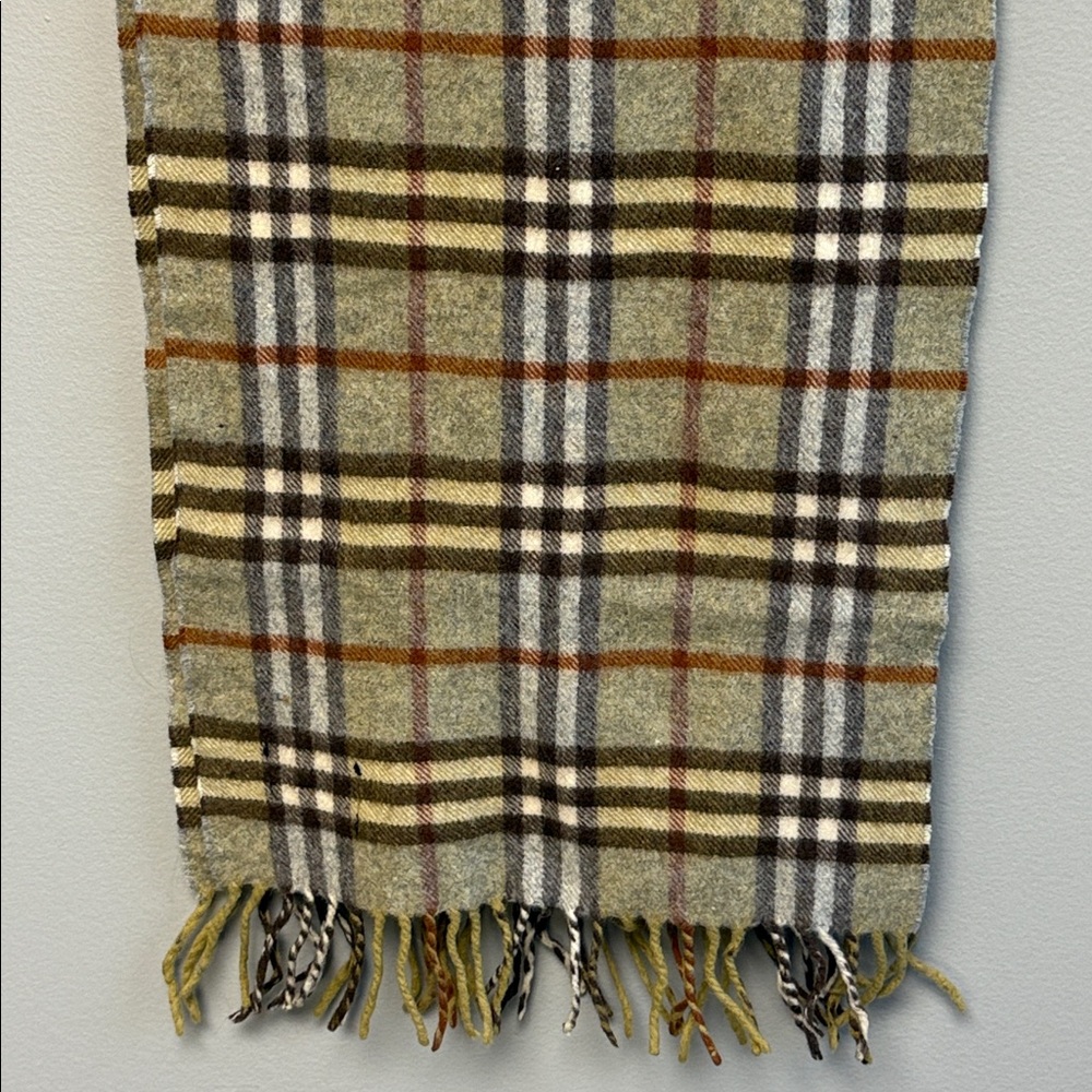 Burberry 100% Lambswool Nova Check Scarf – Brown/Tan with Green Undertones [|] - Picture 5 of 6